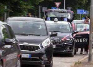 Soliera. Gettò bambino dalla finestra, 4 anni e 5 mesi alla babysitter di Carpi