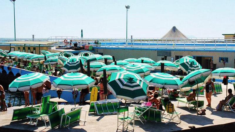 Bagni a Livorno, aumentano le tariffe. I prezzi e tutte le novità della stagione