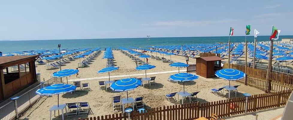 Dal Duomo alla spiaggia di Tirrenia: ristoratore raddoppia e cerca personale