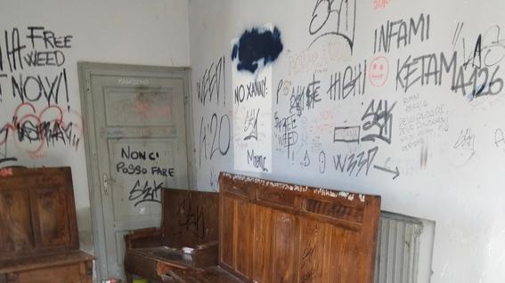 Vigarano Pieve, stazione in preda ai vandali