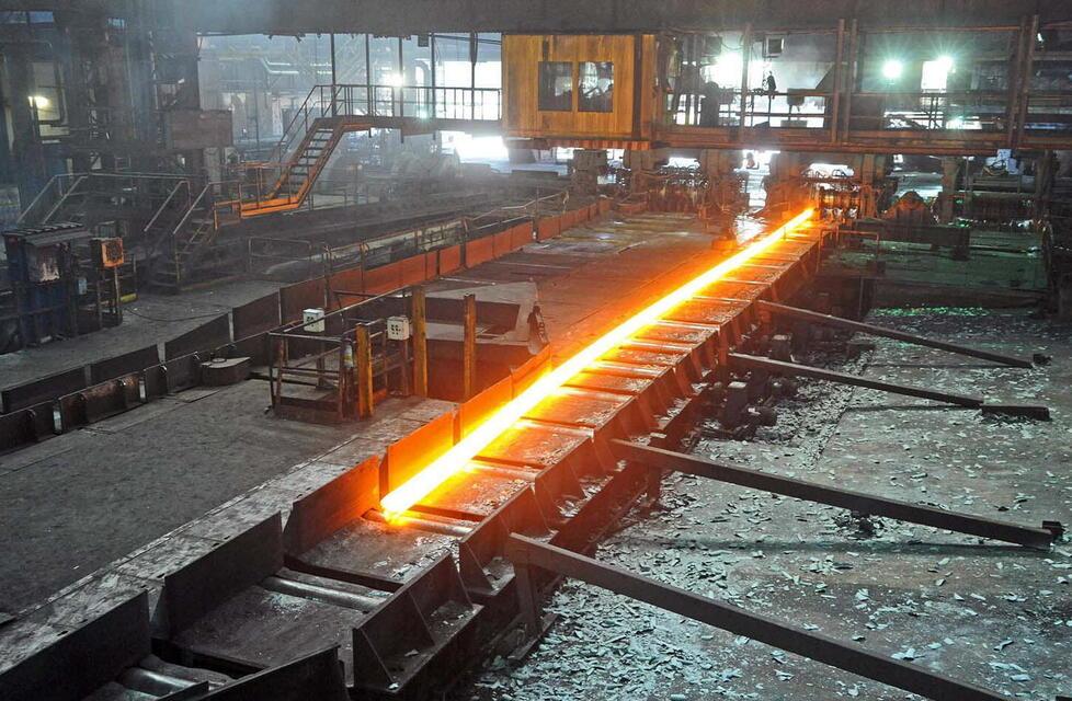 Jsw, il ministro ha un piano ma lo stabilimento si ferma