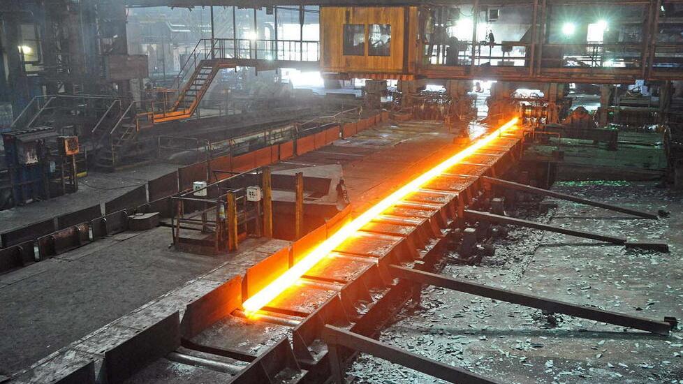 Jsw, il ministro ha un piano ma lo stabilimento si ferma