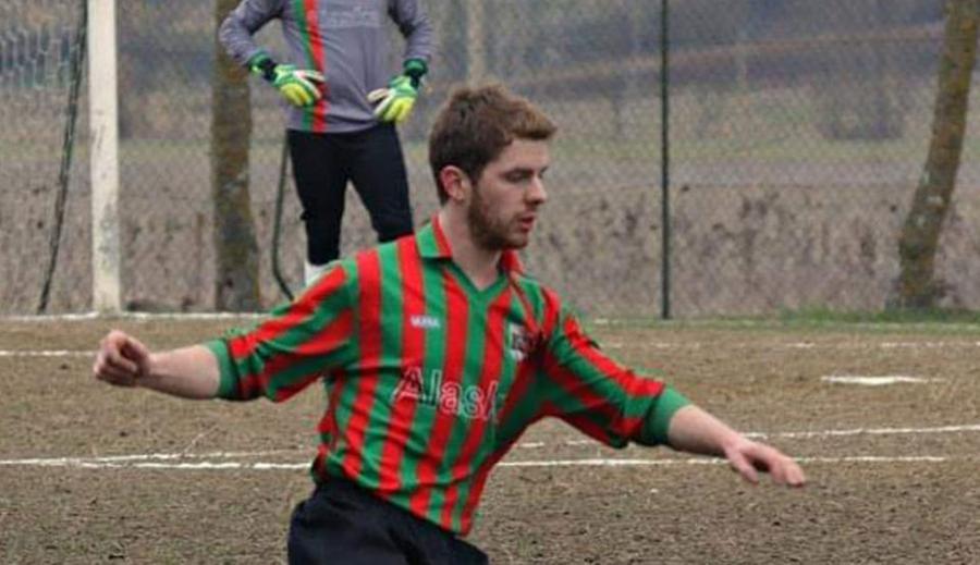 Morto a 30 anni per un malore, gli amici del calcio: «Troppo devastante per essere vero»