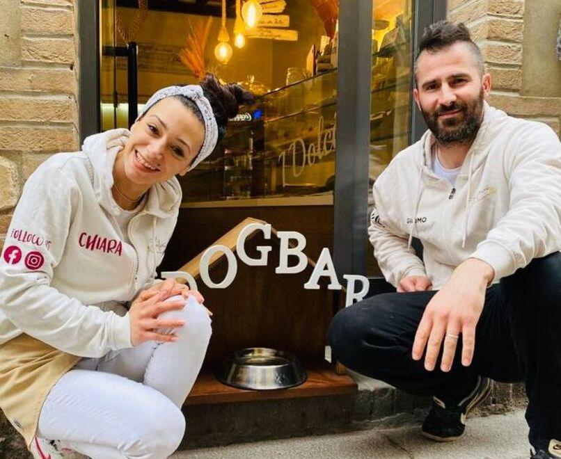 Guardistallo, un Dog bar davanti al panificio. Il sindaco: «Idea carina»