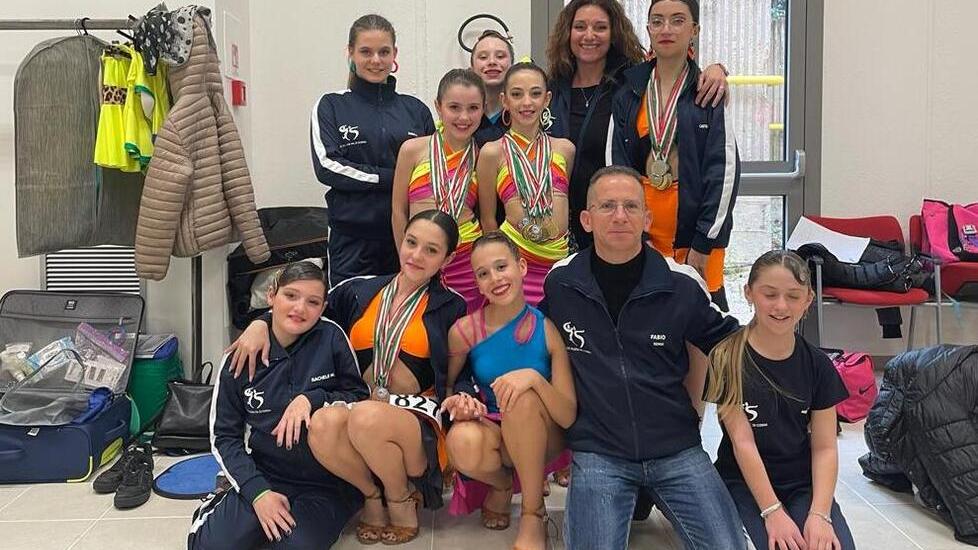 Piombino, trionfa in danza