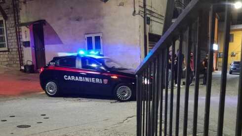 I carabinieri in piazza del Popolo a Tempio 