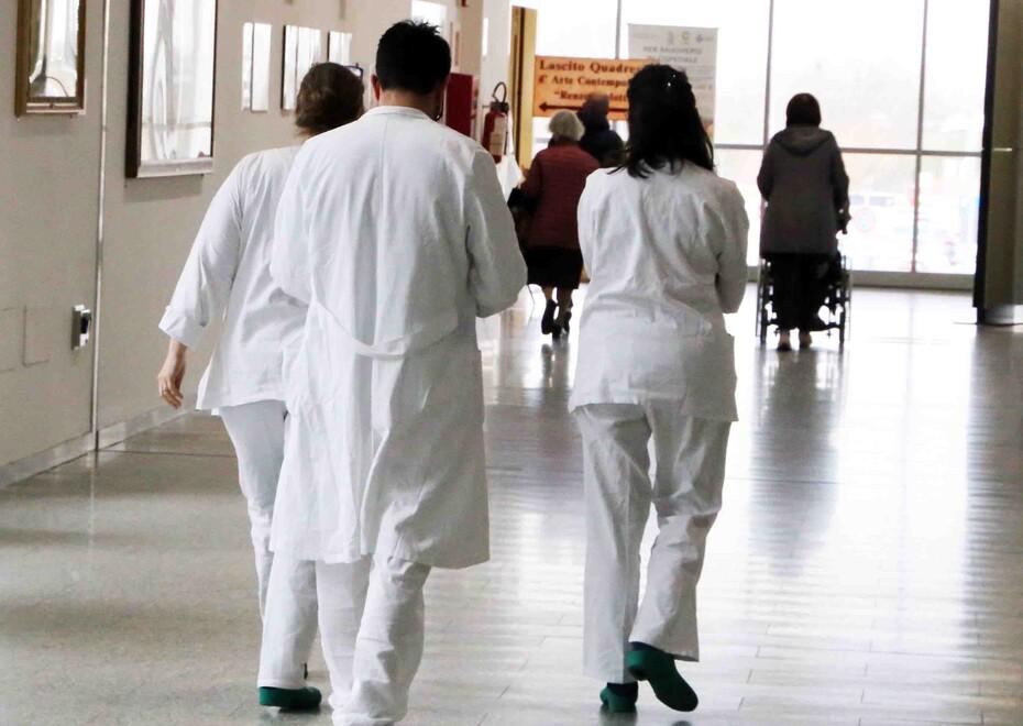 Ferrara, paziente 74enne muore in ospedale. La procura ha indagato 15 sanitari 