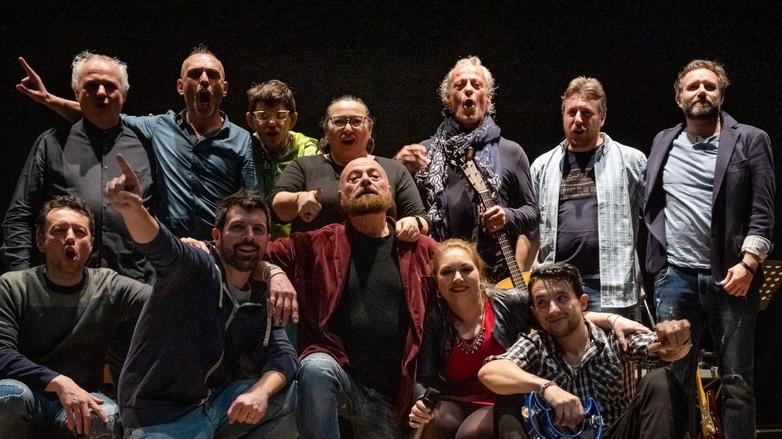 Marano. La serata per “Coda” Il teatro si riempie per ricordare il fotografo del paese