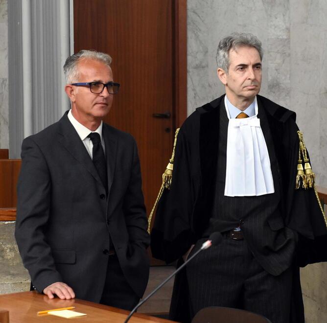 Alessandro Boccagna con il suo avvocato Lorenzo Borghi (Foto Agenzia Bf)