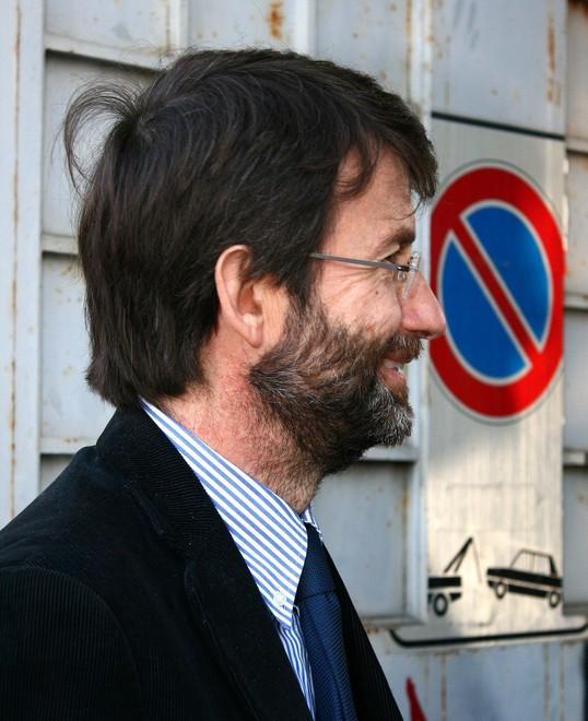 IL MINISTRO rompe il riserbo al seggio