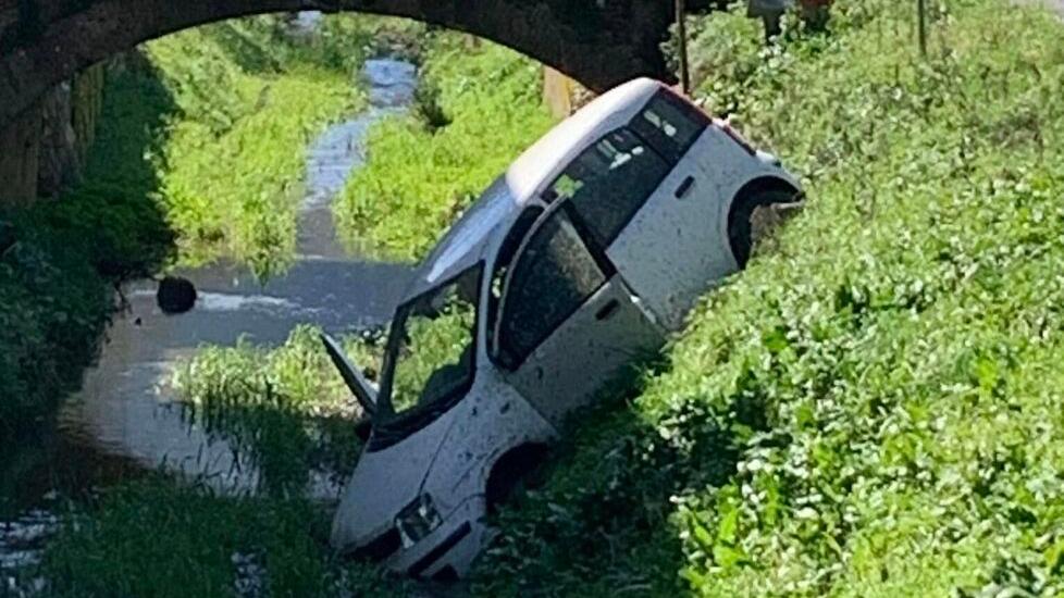 L'auto nel fosso