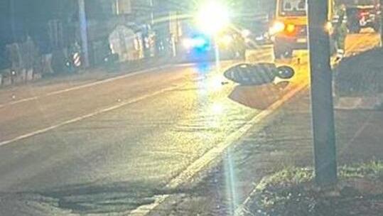 Muore contro un palo