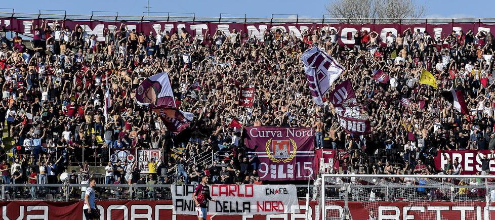 La curva nord