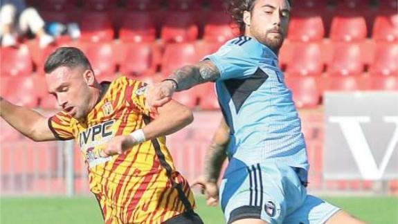 Gliozzi in azione contro Gaetano Letizia (foto Sestini)