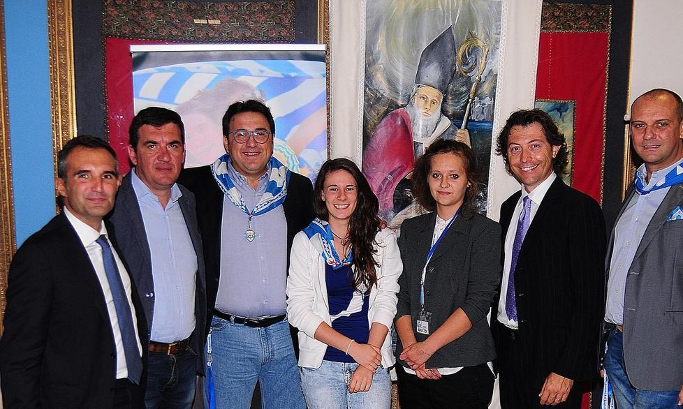 Cena per la vittoria festa in contrada