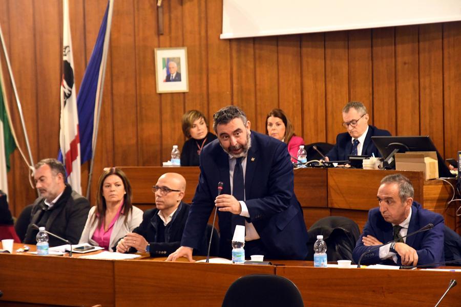 
	Al centro l'assessore Carlo doria durante il suo intervento nell'aula del consiglio


