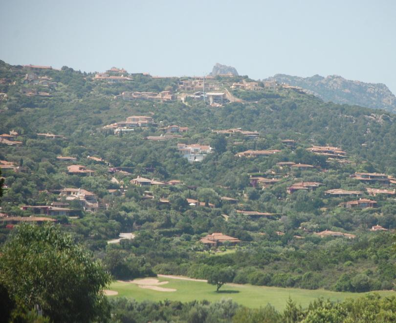 Porto Cervo, spariti i soldi dei condòmini: l’amministratore dal giudice 