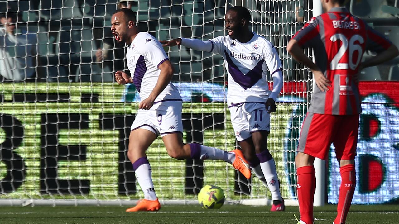 Cabral, scarpe Diem: le calzature arancioni fanno volare il bomber