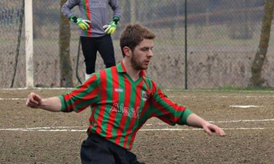 Muore a 30 anni dopo un malore, i ricordi: «Era un fratello per tutti noi»