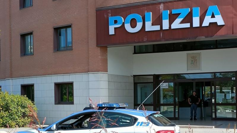 La fuga dei poliziotti da Modena «Qui affitti troppo cari, chiediamo il trasferimento ad altra città»