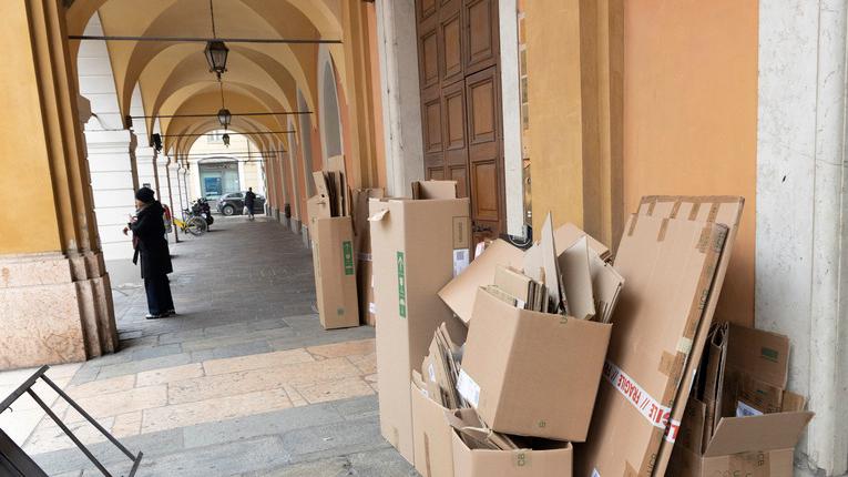 Modena Cna all’attacco sui rifiuti in centro «I ritiri tardivi ci provocano danni»