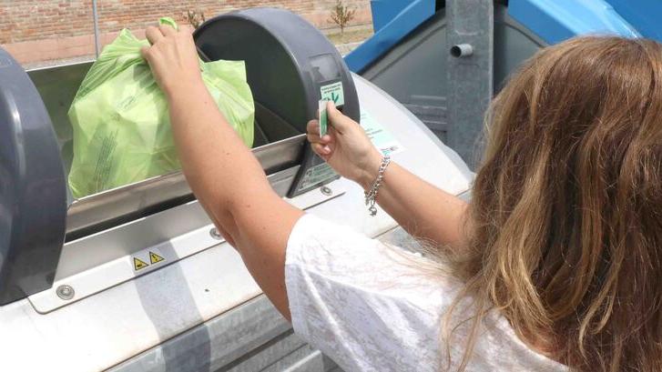 Modena. Hera e i troppi problemi della differenziata: «Siamo in rodaggio, ascoltiamo tutti»