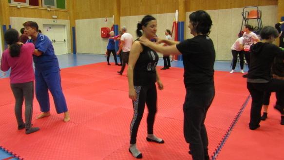 Mirandola. Così le donne imparano come ci si difende «Un corso bello e utile»