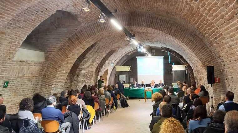 Ferrara, giovani con disturbi alimentari: «Su 141 pazienti, il 95% è donna»