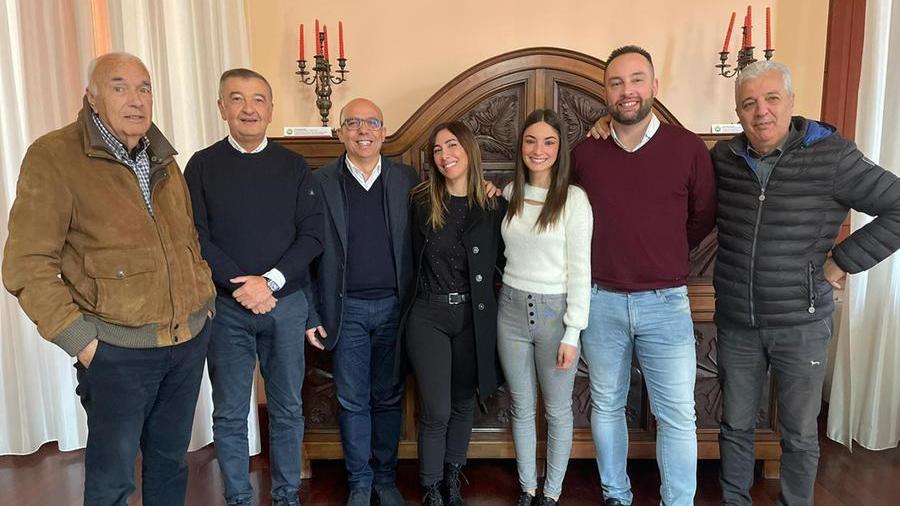 I consiglieri dell'Udc, il sindaco, con a fianco Alessandra Porcu