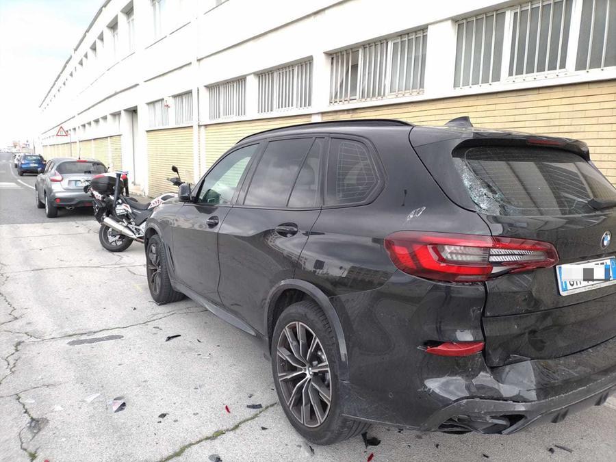
	L'auto dove &egrave; morto il settantaquattrenne (foto Daniele Stefanini/Silvi)

