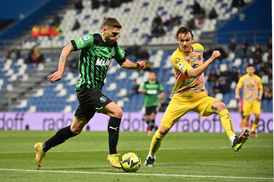 Sassuolo: rigore di Berardi, Spezia ko e  sono quattro vittorie consecutive
