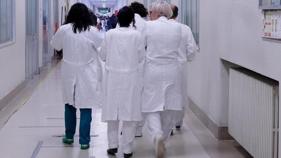 Esami e visite, a Ferrara è fuga verso il privato