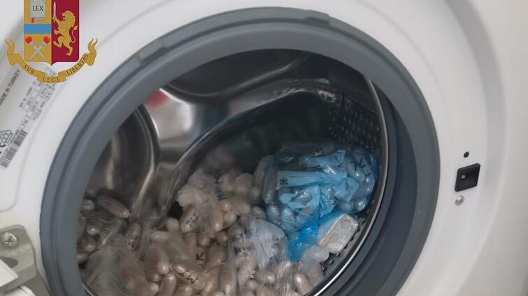 Nell’appartamento ferrarese 12 kg di droga. Arrivano tre condanne a sei anni