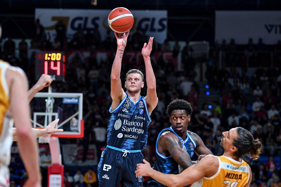 Dinamo contro la Varese da corsa senza le stelle Robinson e Jones