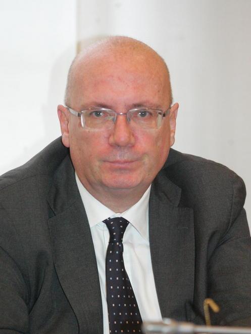 Nuovo dg delle V nere, Crovetti in pole 