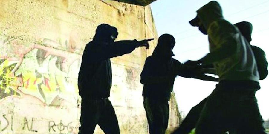 Ozieri, pestato dai bulli 13enne ha una spalla fratturata