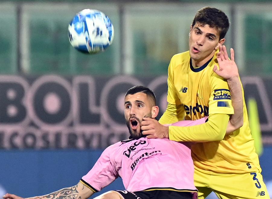 Tesser e il ko di Palermo: «Primo tempo super, poi troppi errori Pensiamo alla salvezza» 