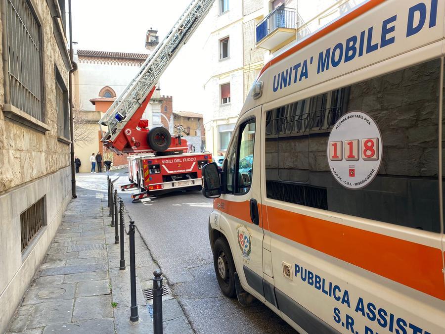 
	Le operazioni di soccorso in via Mazzini&nbsp;

