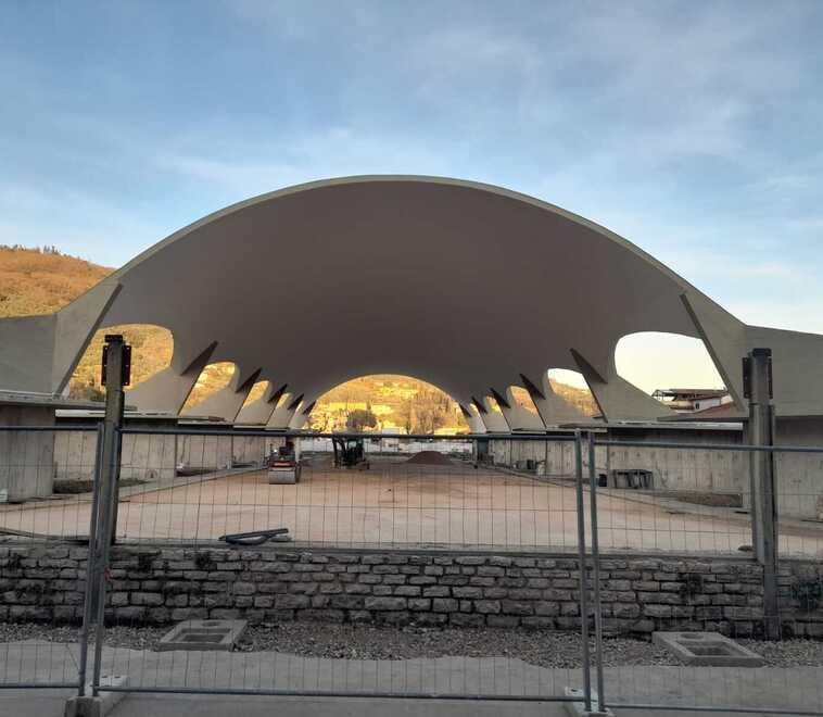 ll vecchio mercato dei fiori in ristrutturazione