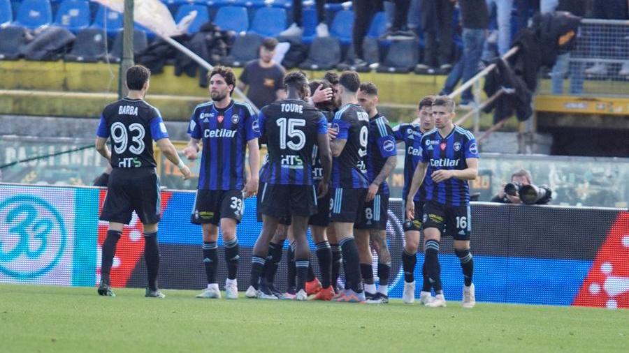 Il Pisa batte 2-0 il Benevento e conquista la terza vittoria nelle ultime cinque partite (Foto Muzzi)