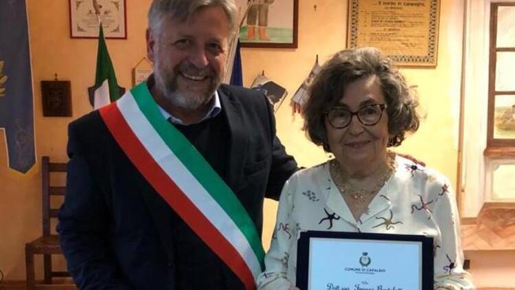 La consegna della targa