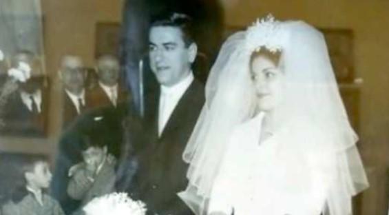 
	Carlo Sgherri all&rsquo;altare con Anna Giulia Diversi

