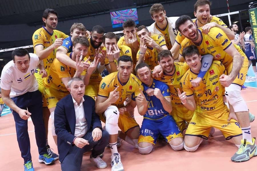 Play off, a Modena volley il primo round con Piacenza al tie break