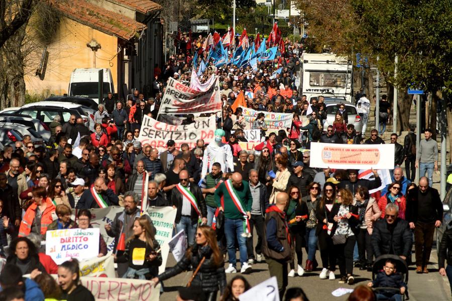 
	Una panoramica della manifestazione per la sanit&agrave; in Provincia di venerd&igrave; scorso

