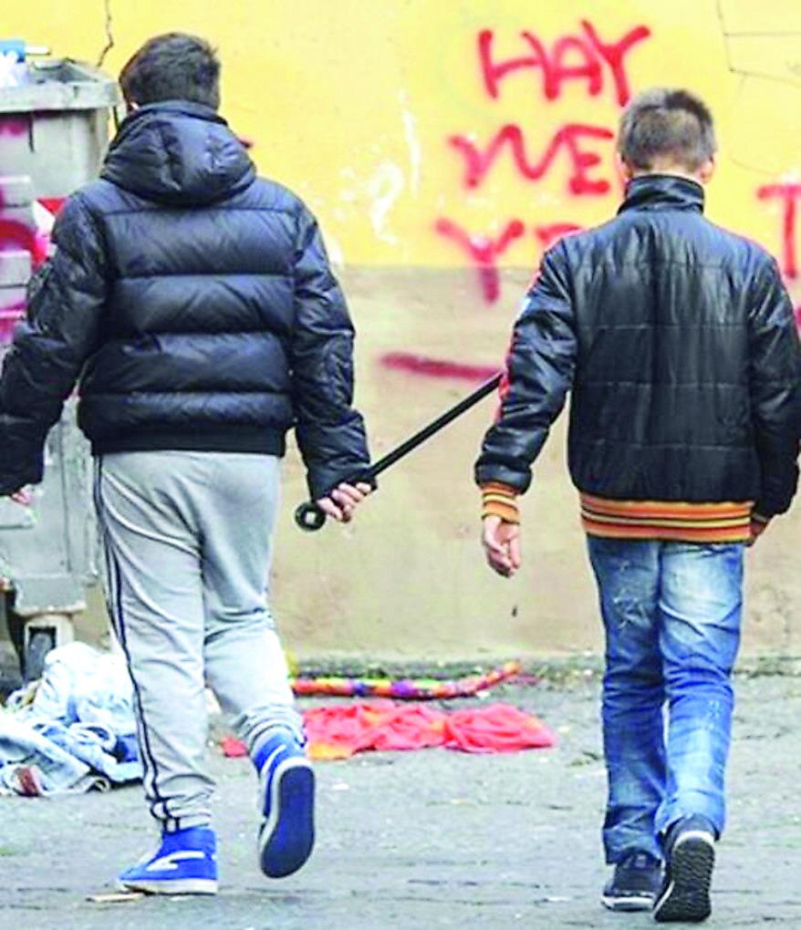 La Pistola Botte Agli Amici Rapine In Toscana Una Nuova Generazione 