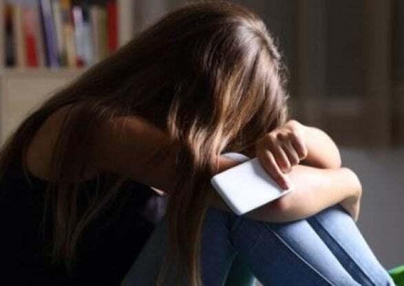 Ferrara, stalking e revenge porn: diffondeva i video senza consenso