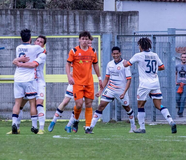 «Pressione ora sulle nostre spalle ma è un campionato da vincere»