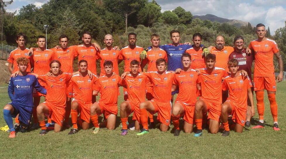 Tomei, difensore col vizietto del gol: «Voglio salvare il mio Corsanico» 