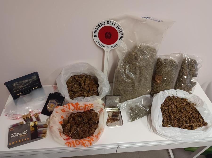 Marijuana e hashish nascosti nel forno: 56enne di Sinnai arrestato