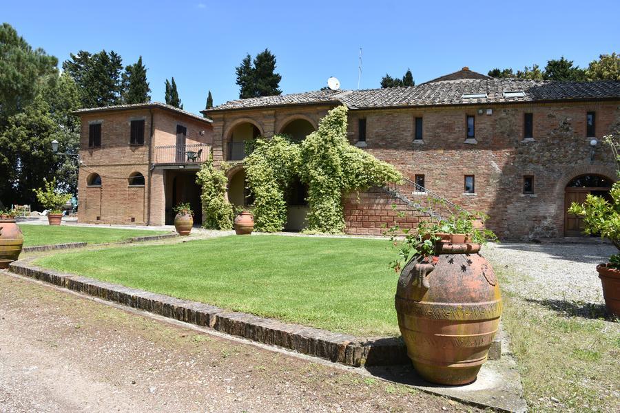 Da villa dei mafiosi a ostello: la sfida toscana ai boss